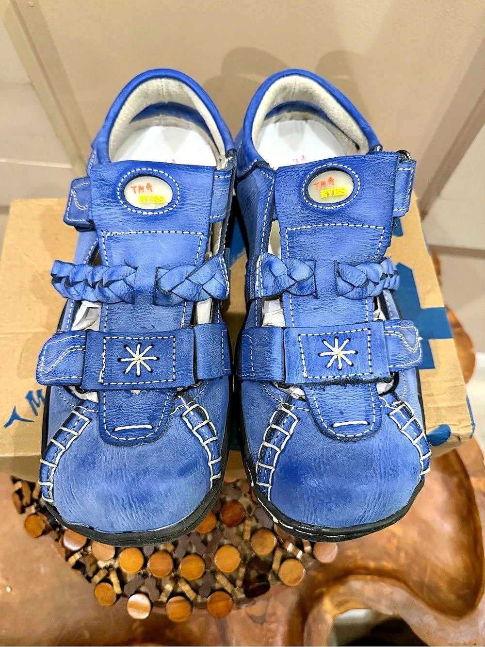 NWT TMA EYES Blue Genuine Leather Closed Toe Velcro Braided Outdoor Sandals US 9